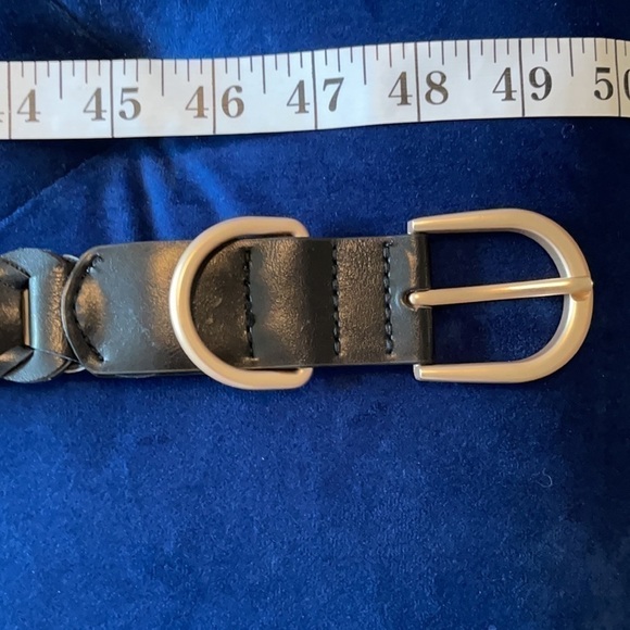 Kohl’s Black Vegan Soft Leather Gold Buckle Adjustable to your waist Belt 49”XL - Picture 10 of 11